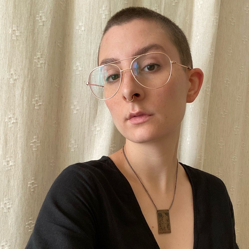 Meet your Posher, Mia